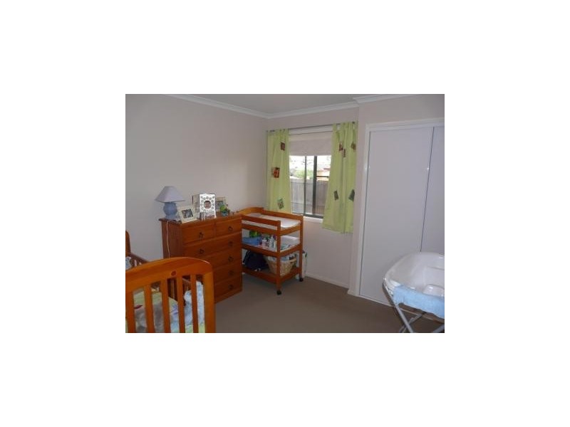 24 Tennyson Ct, Westbrook QLD 4350