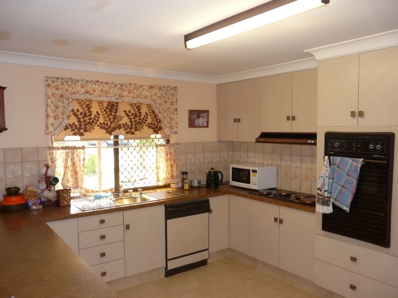 3 Fergusons Road, Westbrook QLD 4350