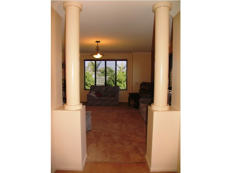 17 Kirralee Crt, Westbrook QLD 4350