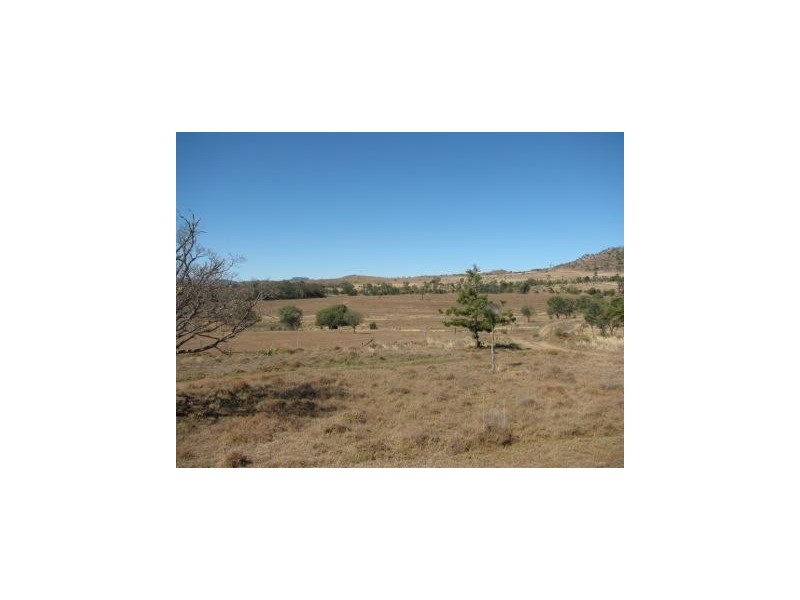 726 Malling Boundary Rd, Maclagan QLD 4352
