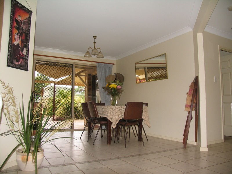 15 Kirralee Crt, Westbrook QLD 4350