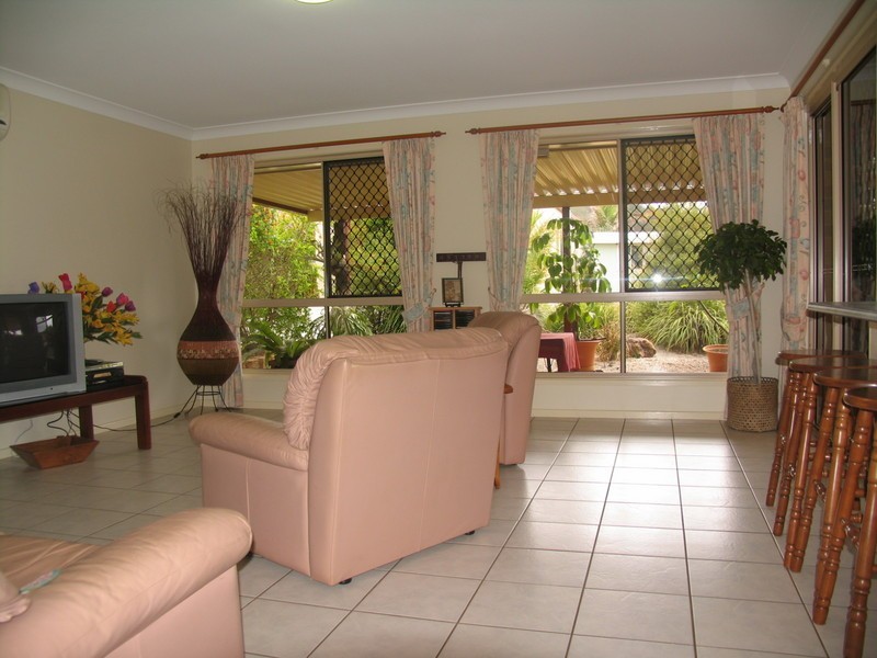 15 Kirralee Crt, Westbrook QLD 4350