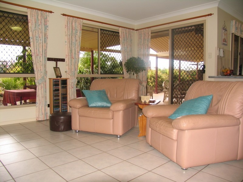 15 Kirralee Crt, Westbrook QLD 4350