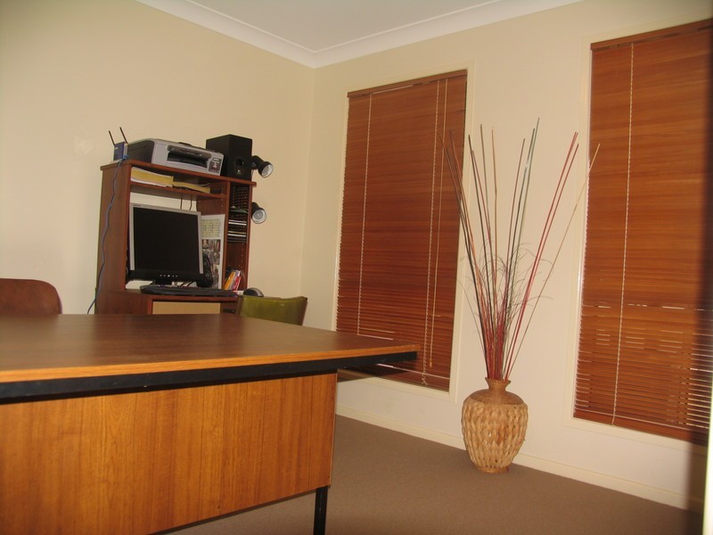 15 Kirralee Crt, Westbrook QLD 4350