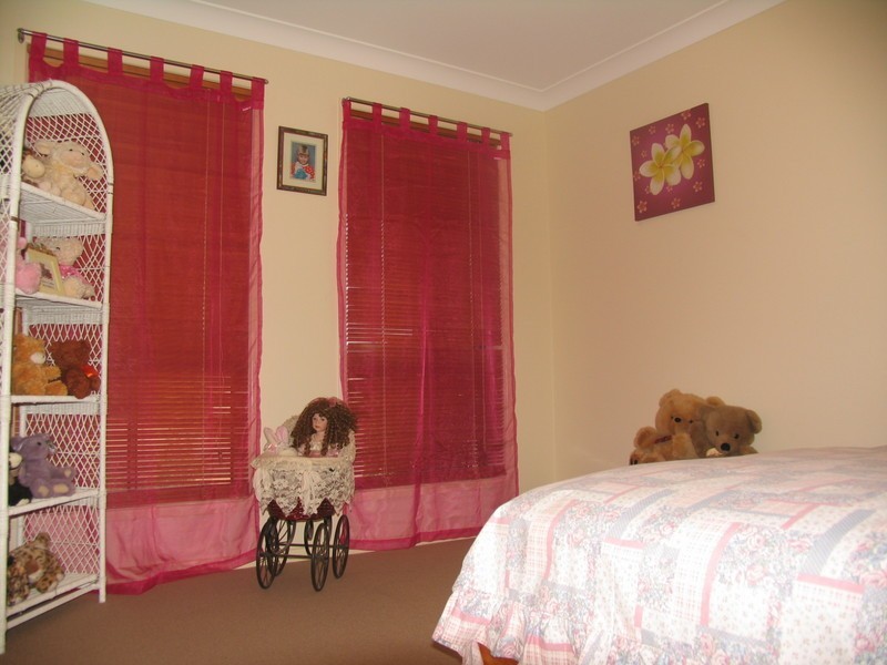 15 Kirralee Crt, Westbrook QLD 4350