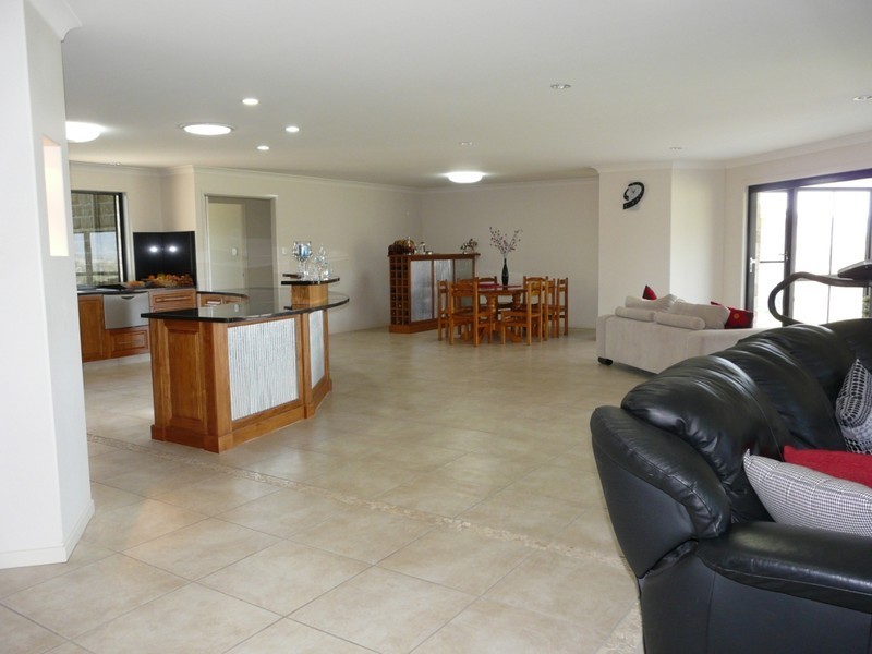 “The Glen”  988 Pilton Valley Road, Upper Pilton QLD 4361