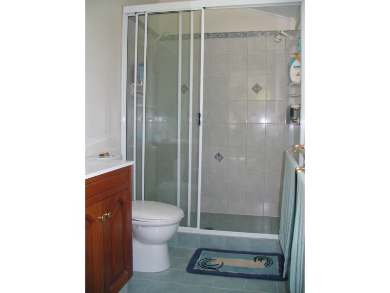 11985 Warrego Highway, Oakey QLD 4401