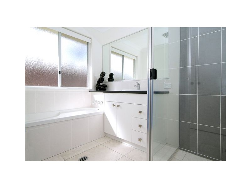 2 HAMILTON DRIVE, VALE VIEW, Toowoomba QLD 4350