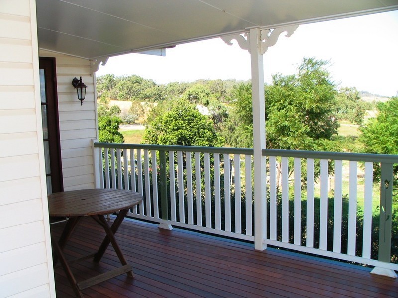 8 STARK DRIVE, VALE VIEW, Toowoomba QLD 4350