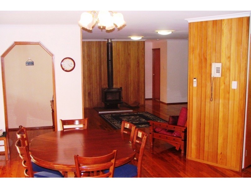 8 STARK DRIVE, VALE VIEW, Toowoomba QLD 4350