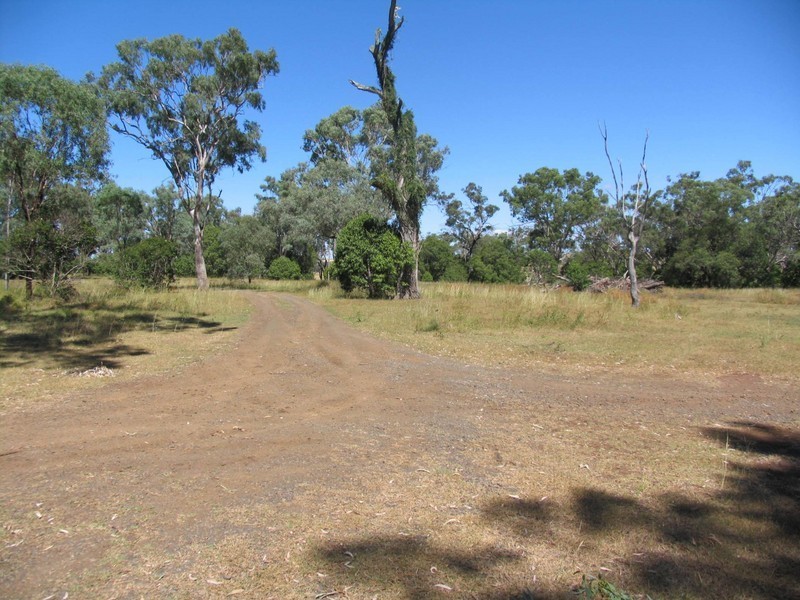 230 Drews Rd, Westbrook QLD 4350