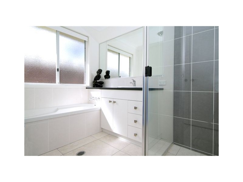 2 HAMILTON DRIVE, VALE VIEW, Toowoomba QLD 4350