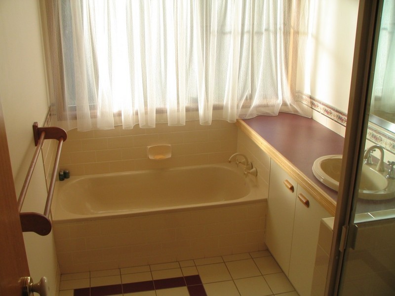 8 STARK DRIVE VALE VIEW, Toowoomba QLD 4350