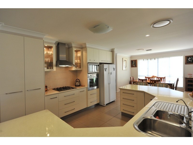 1 Schaefer Crt, Westbrook QLD 4350