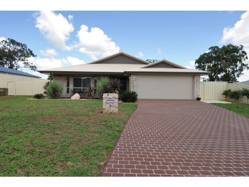 1 Schaefer Crt, Westbrook QLD 4350