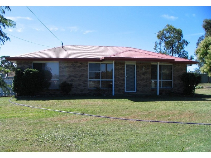 19 HANDLEY DRIVE, Westbrook QLD 4350