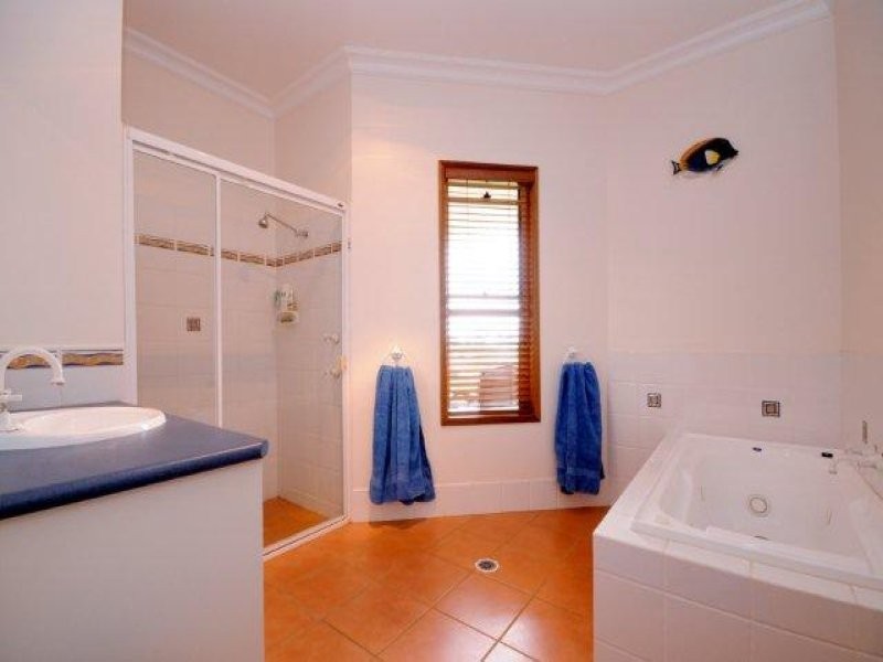 2 Jacob Court, Westbrook QLD 4350