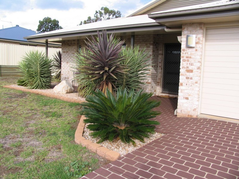 1 Schaefer Crt, Westbrook QLD 4350