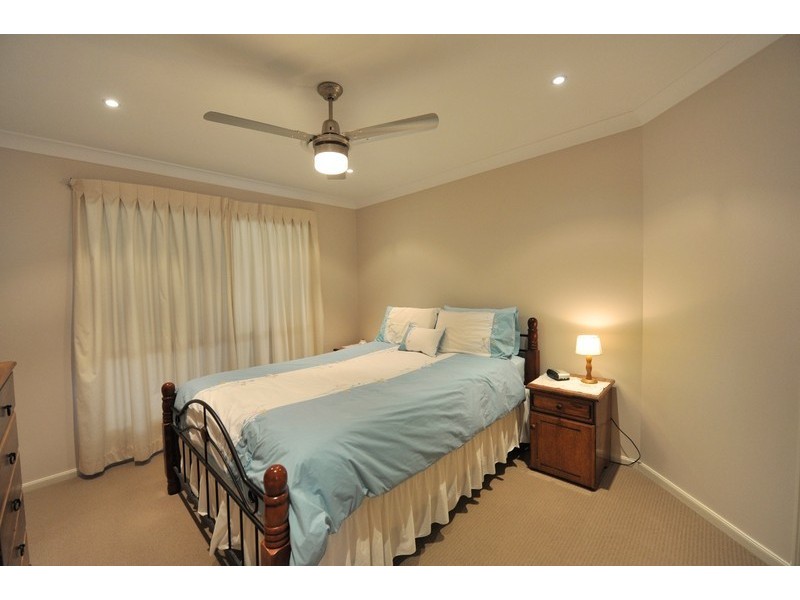 1 Schaefer Crt, Westbrook QLD 4350