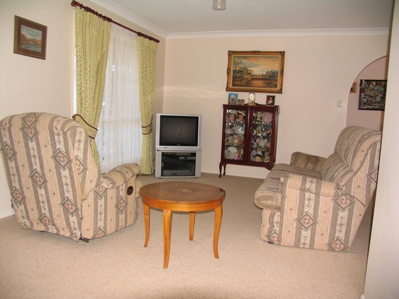 52 Westfield Dr, Westbrook QLD 4350