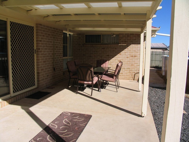 52 Westfield Dr, Westbrook QLD 4350