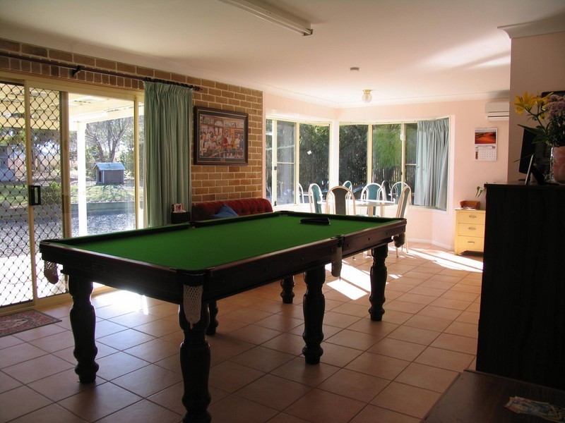 52 Westfield Dr, Westbrook QLD 4350