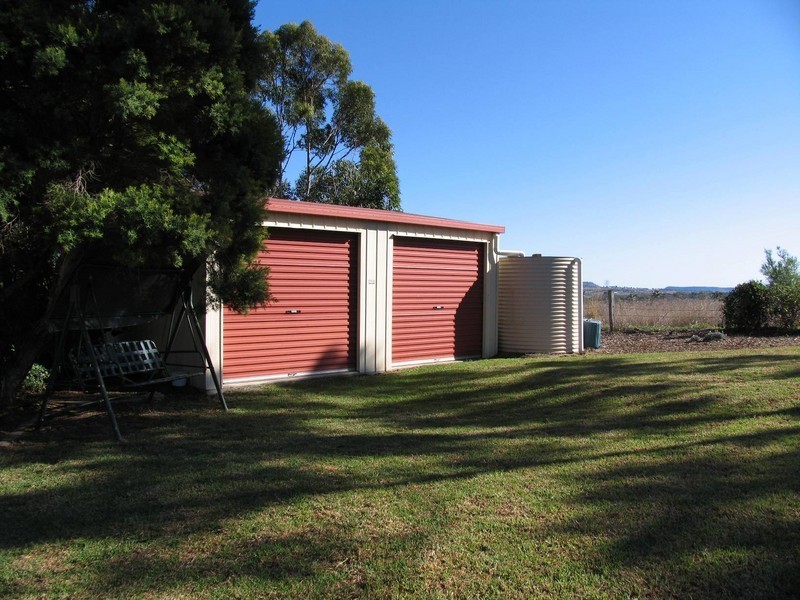 52 Westfield Dr, Westbrook QLD 4350