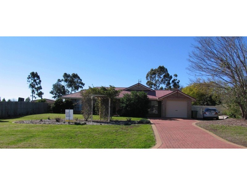 52 Westfield Dr, Westbrook QLD 4350