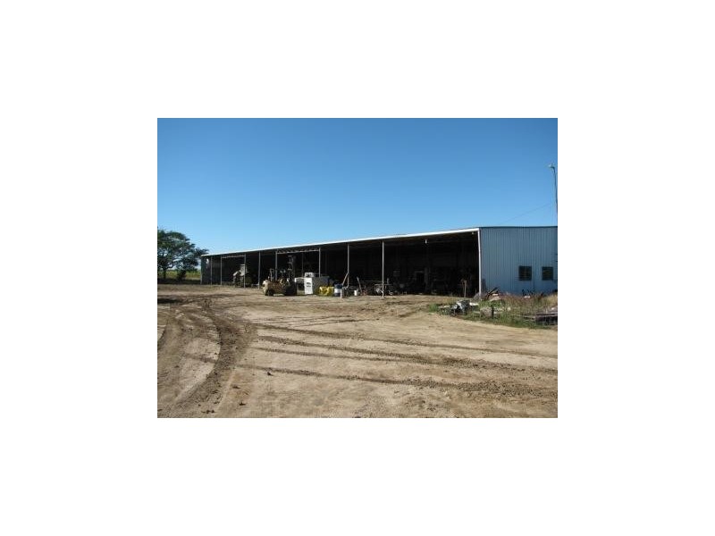 264 Arratta Rd, Bowen QLD 4805