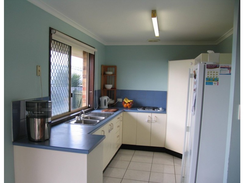 25 Danica Crt, Kearneys Spring QLD 4350