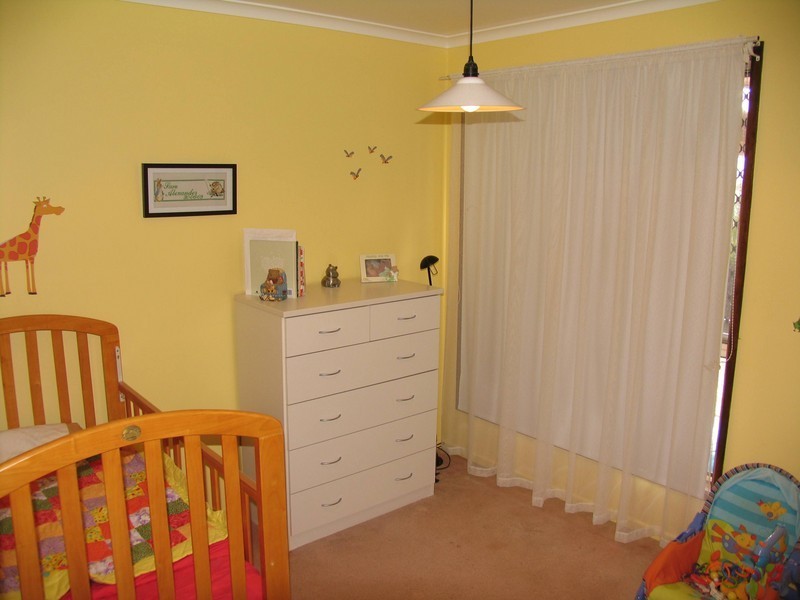 25 Danica Crt, Kearneys Spring QLD 4350