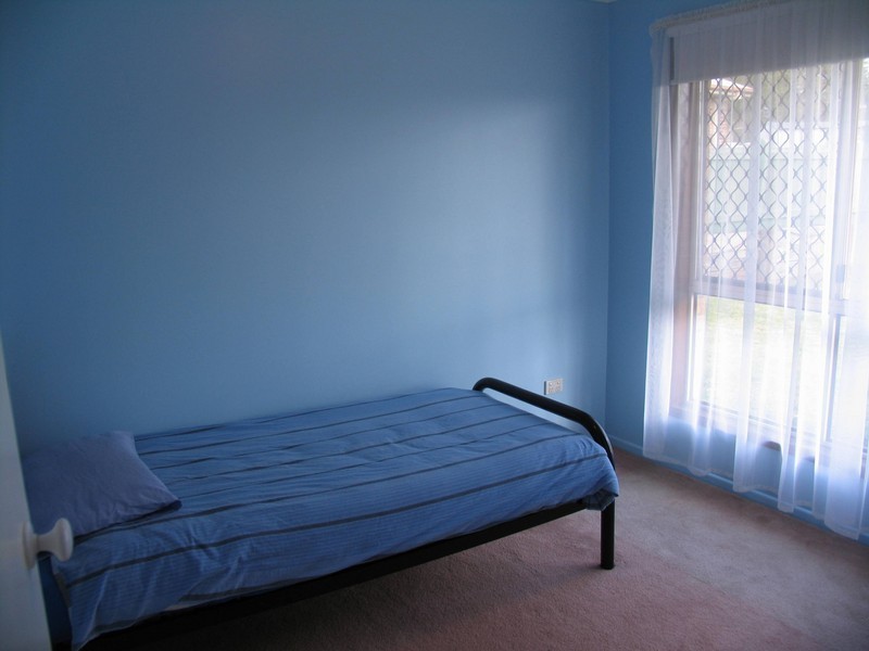 25 Danica Crt, Kearneys Spring QLD 4350