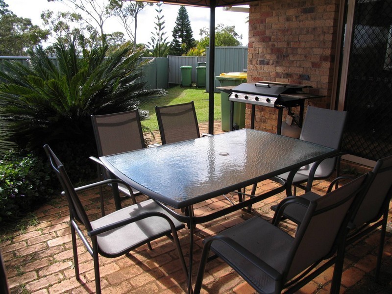 25 Danica Crt, Kearneys Spring QLD 4350