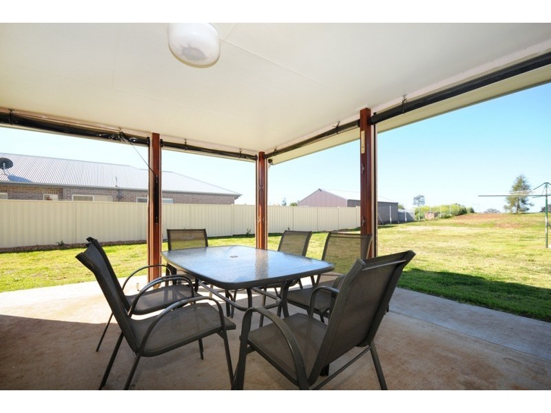 28 Wellington St, Wyreema QLD 4352