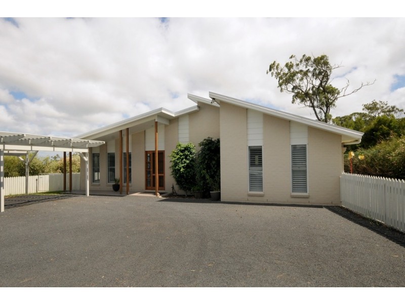 2 HAMILTON DRIVE, Vale View QLD 4352