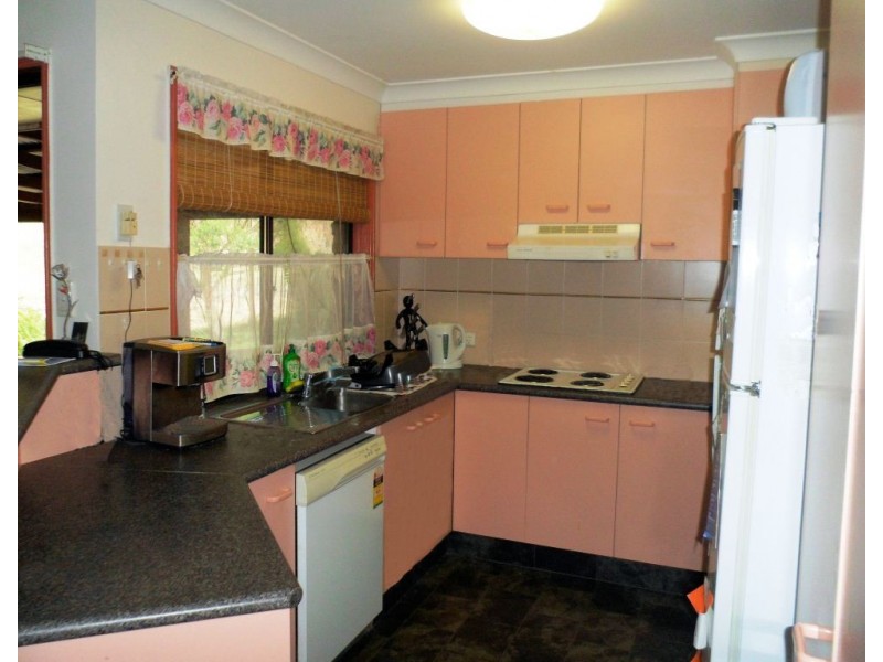 5 Disraeli Court, Wyreema QLD 4352