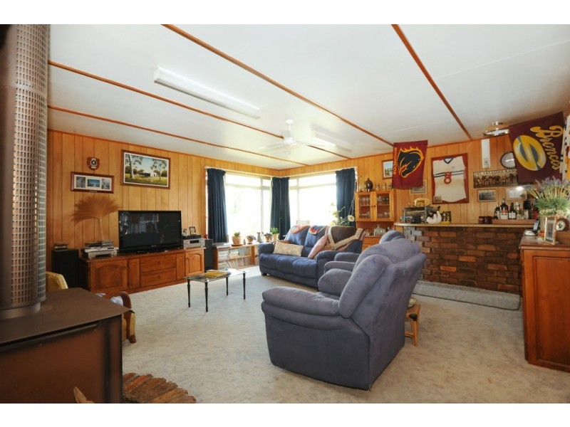 705 Anzac Avenue, Toowoomba QLD 4350