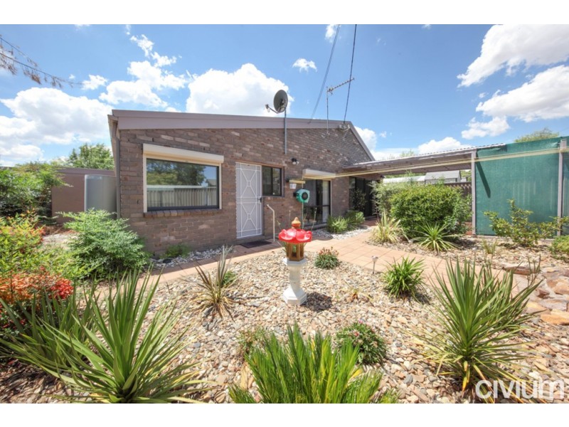 2/19 May Maxwell Crescent, Gilmore ACT 2905