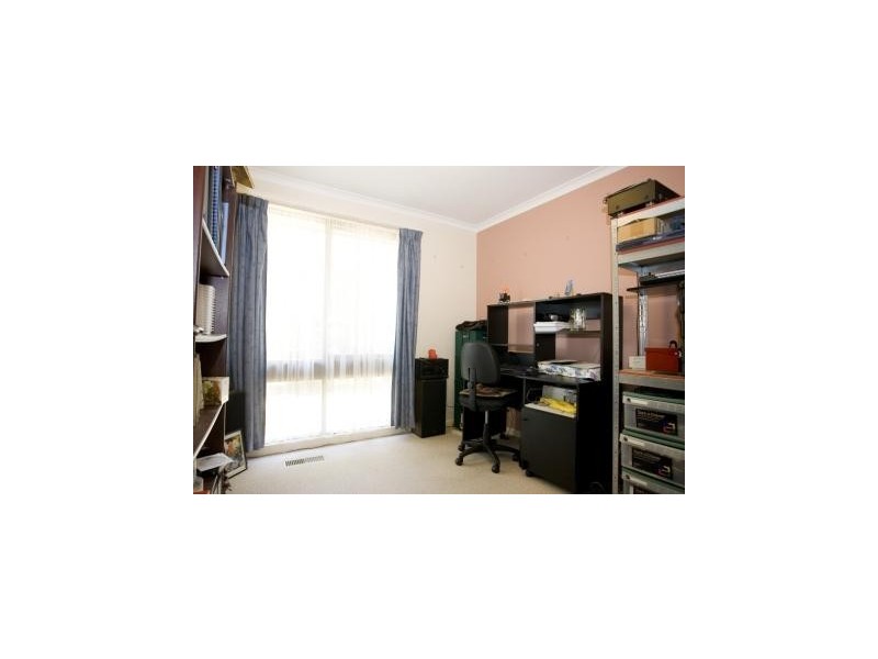 4 Du Faur Street, Mawson ACT 2607