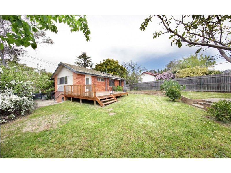 115 Eggleston Crescent, Chifley ACT 2606