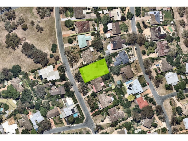 35 Curlewis Crescent, Garran ACT 2605