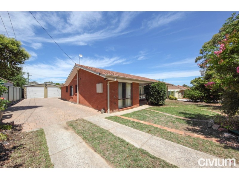15 Falkiner Place, Macarthur ACT 2904