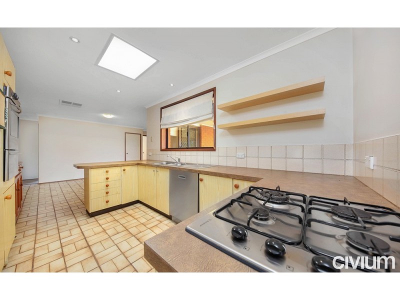 15 Falkiner Place, Macarthur ACT 2904