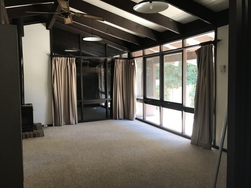 17 Shenton Crescent, Stirling ACT 2611