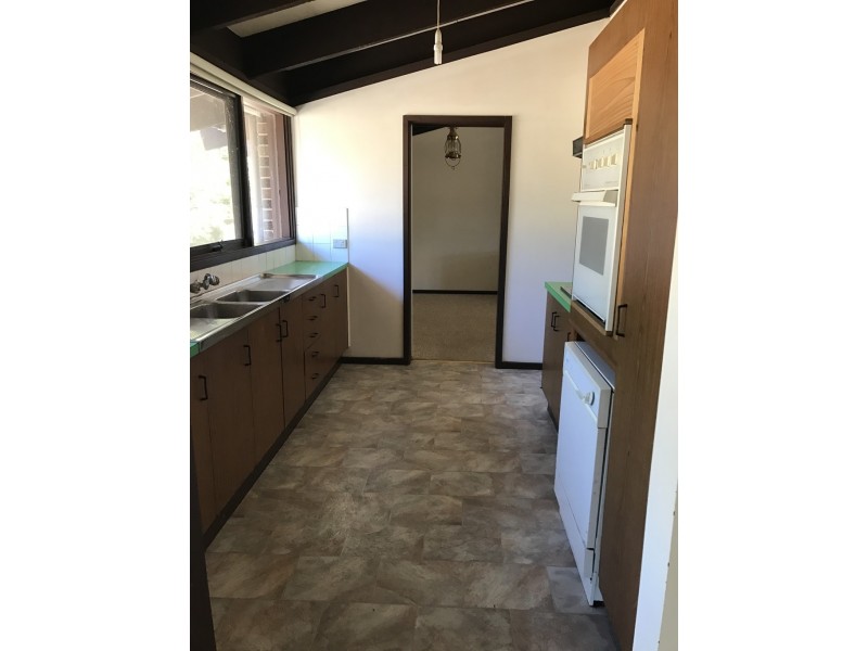 17 Shenton Crescent, Stirling ACT 2611