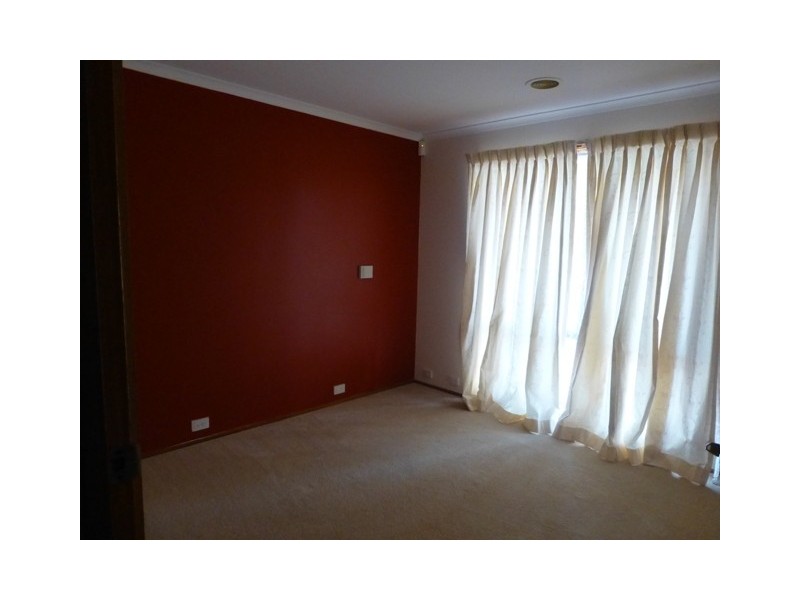 15 Cromwell Circuit, Isabella Plains ACT 2905