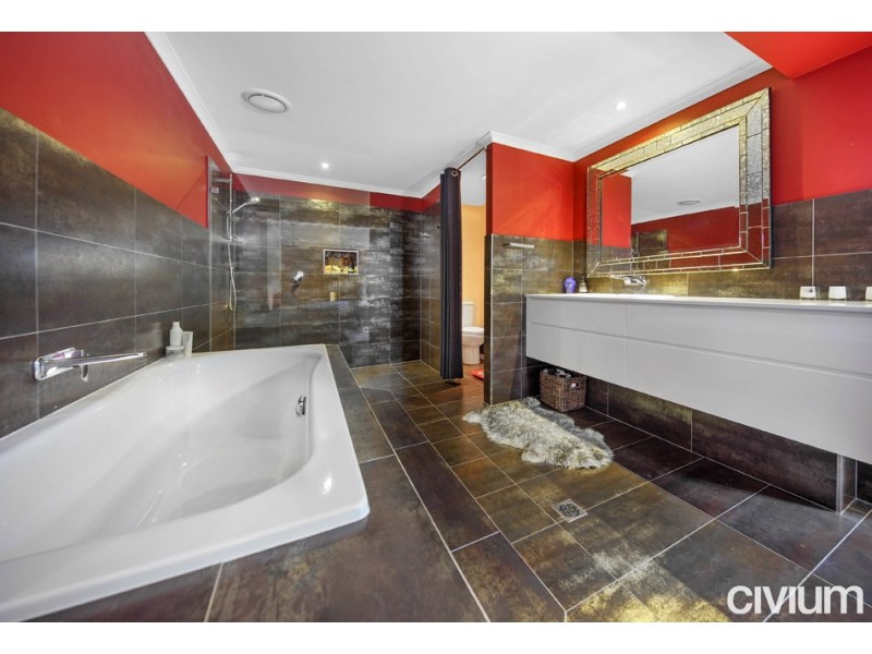 18 Ironside Street, Weston ACT 2611