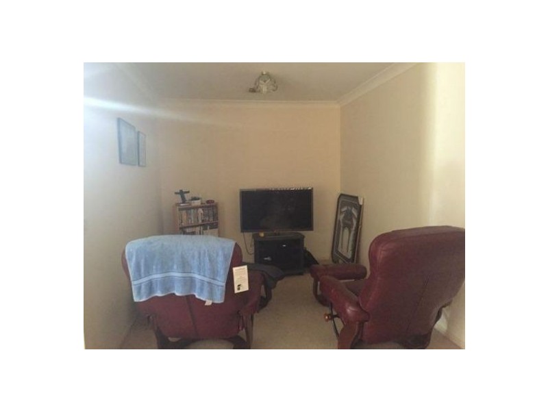 15 Dettmann Close, Isaacs ACT 2607
