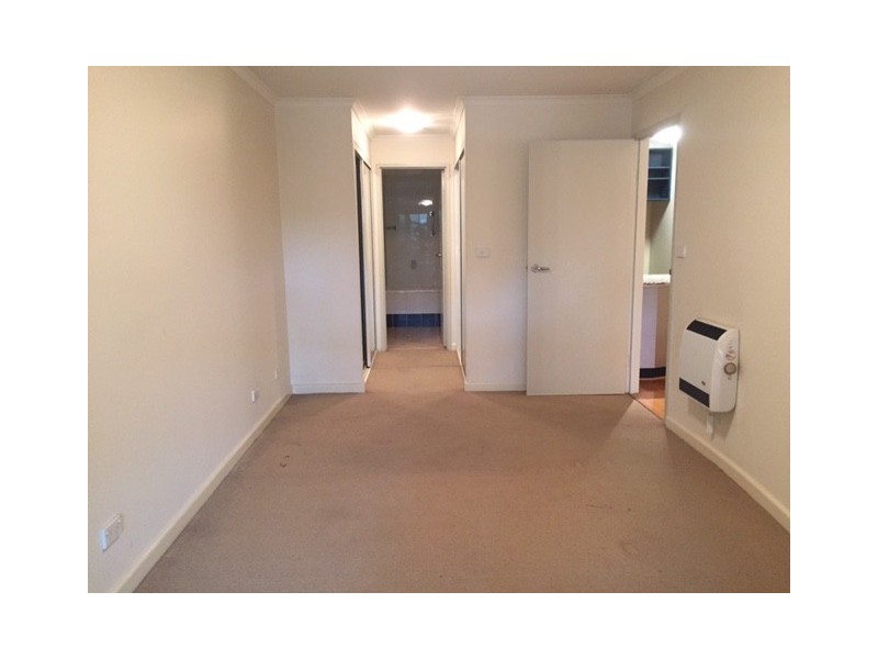 32/18 Captain Cook Crescent, Griffith ACT 2603
