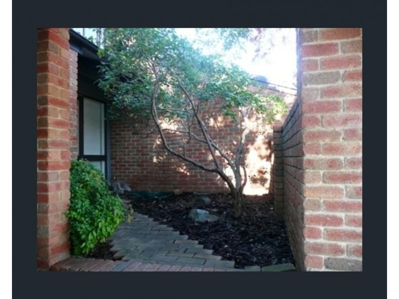17/8 Watling Place, Weston ACT 2611